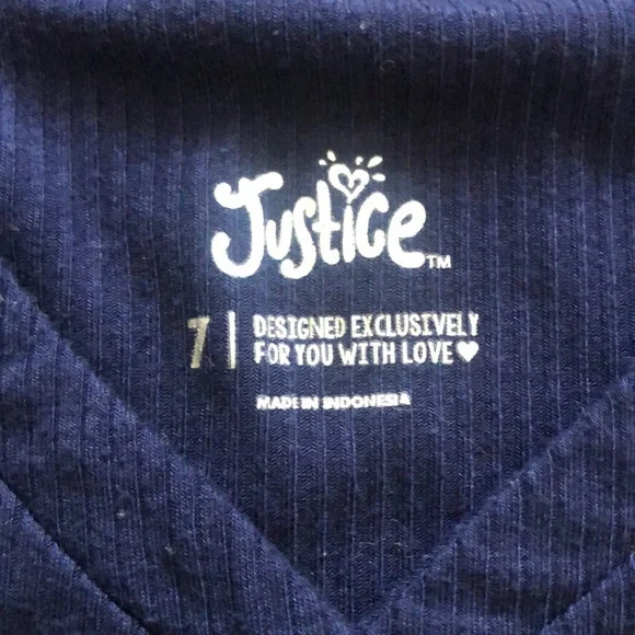 Super cute shirt - Picture 2 of 4